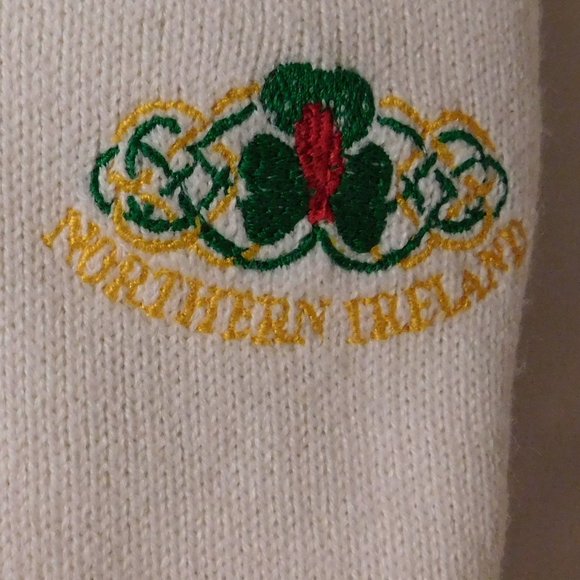 Wolsey V Neck White Sweater with Northern Ireland Logo - Picture 2 of 6